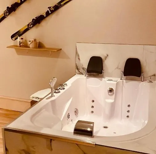 Appart hôtel Jacuzzi *