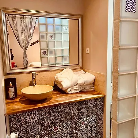 Jacuzzi Aparthotel *